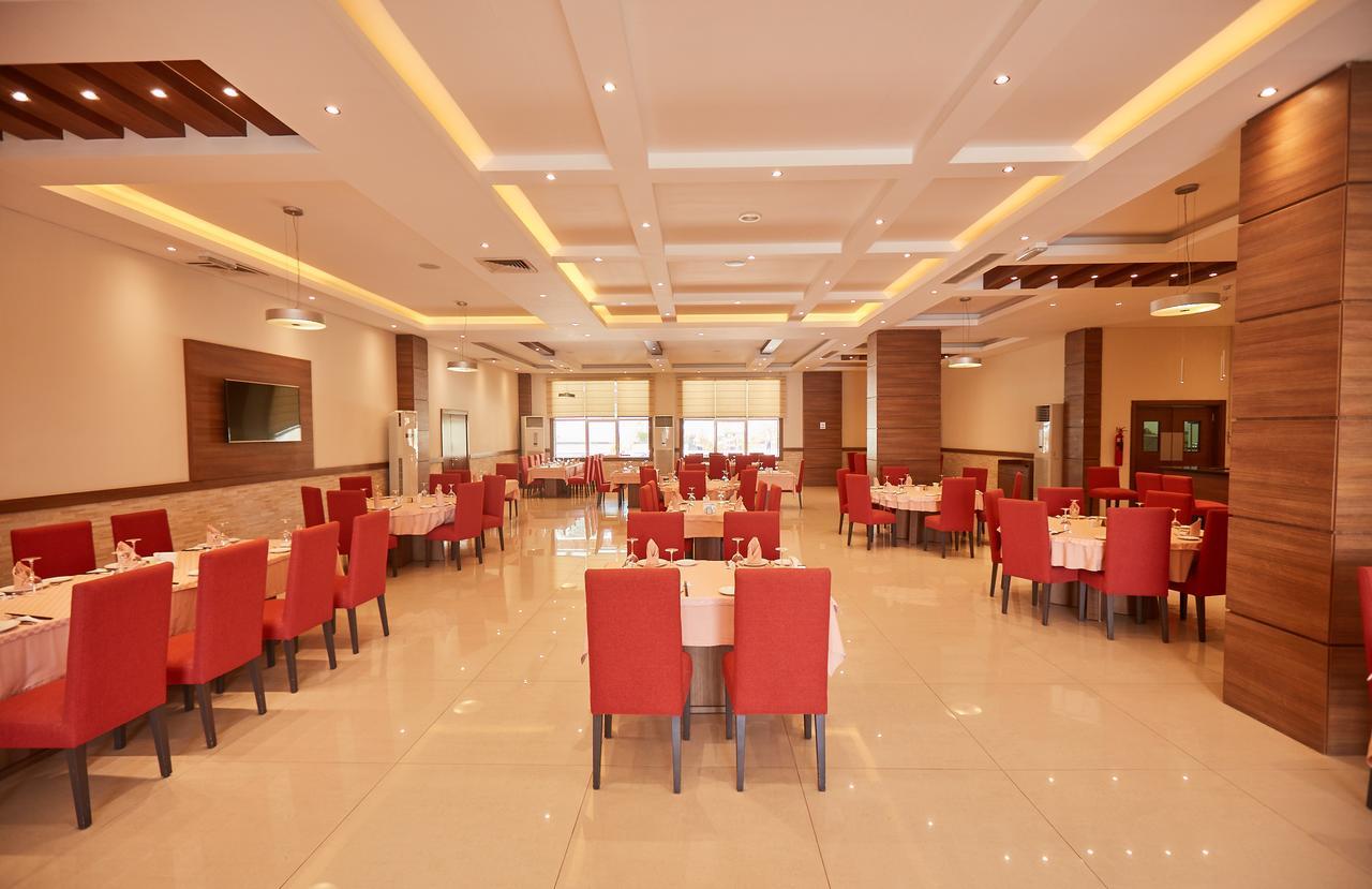 Bristol Palace Hotel Kano Exterior photo